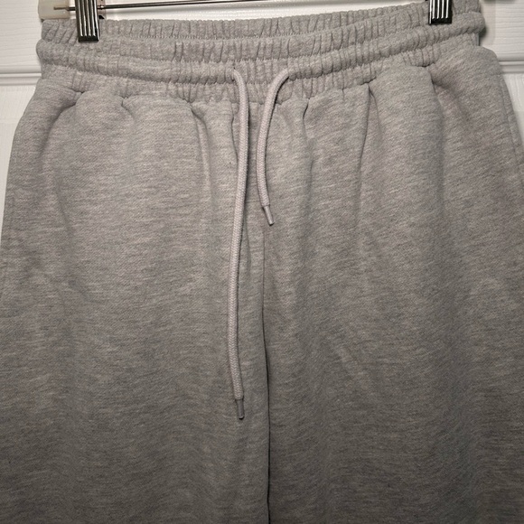 White Fox Boutique Wide Leg Grey Sweatpants - Picture 3 of 8